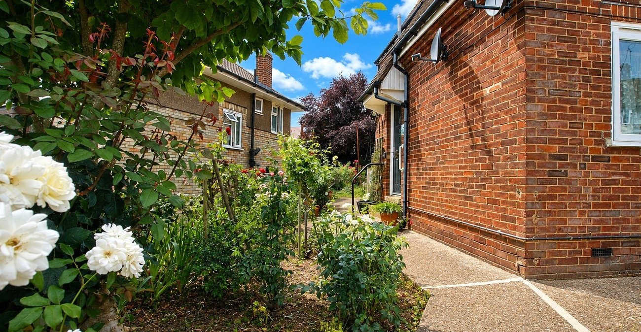 2 bedroom property for sale in Plumstead | Robinson Jackson