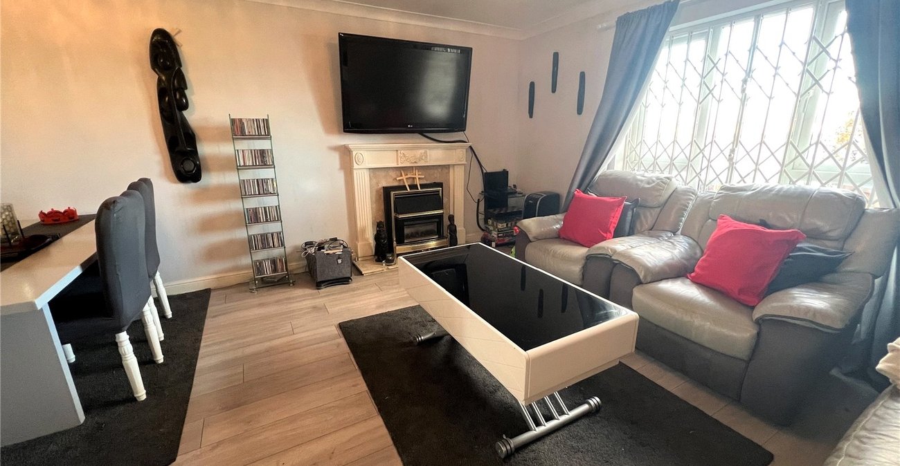 4 bedroom house for sale in Thamesmead | Robinson Jackson