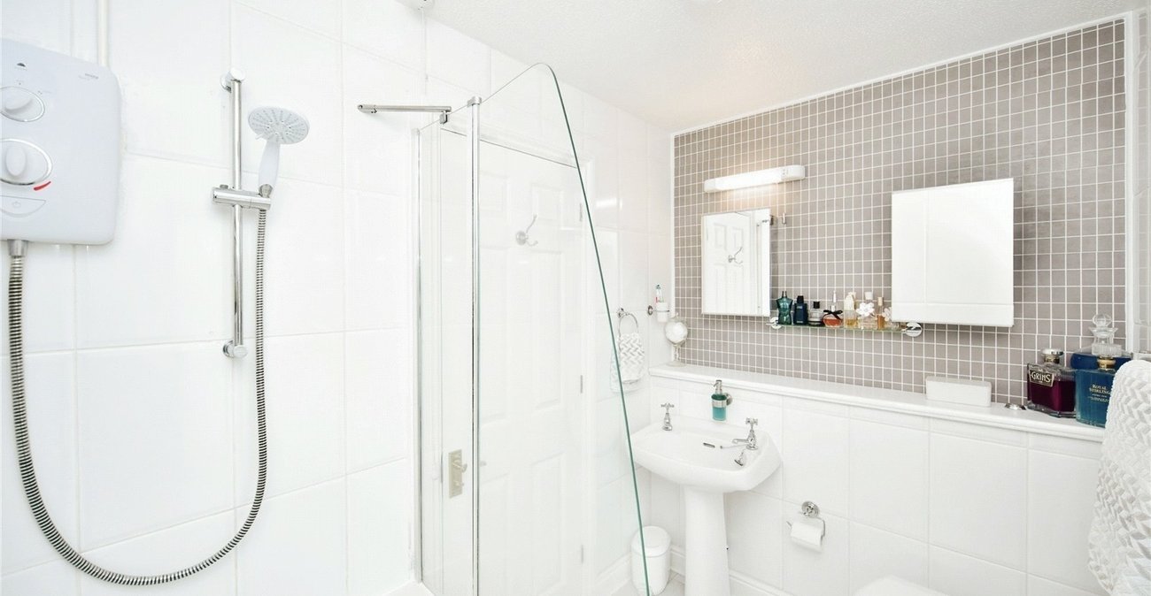 3 bedroom house for sale in Sittingbourne | Robinson Michael & Jackson