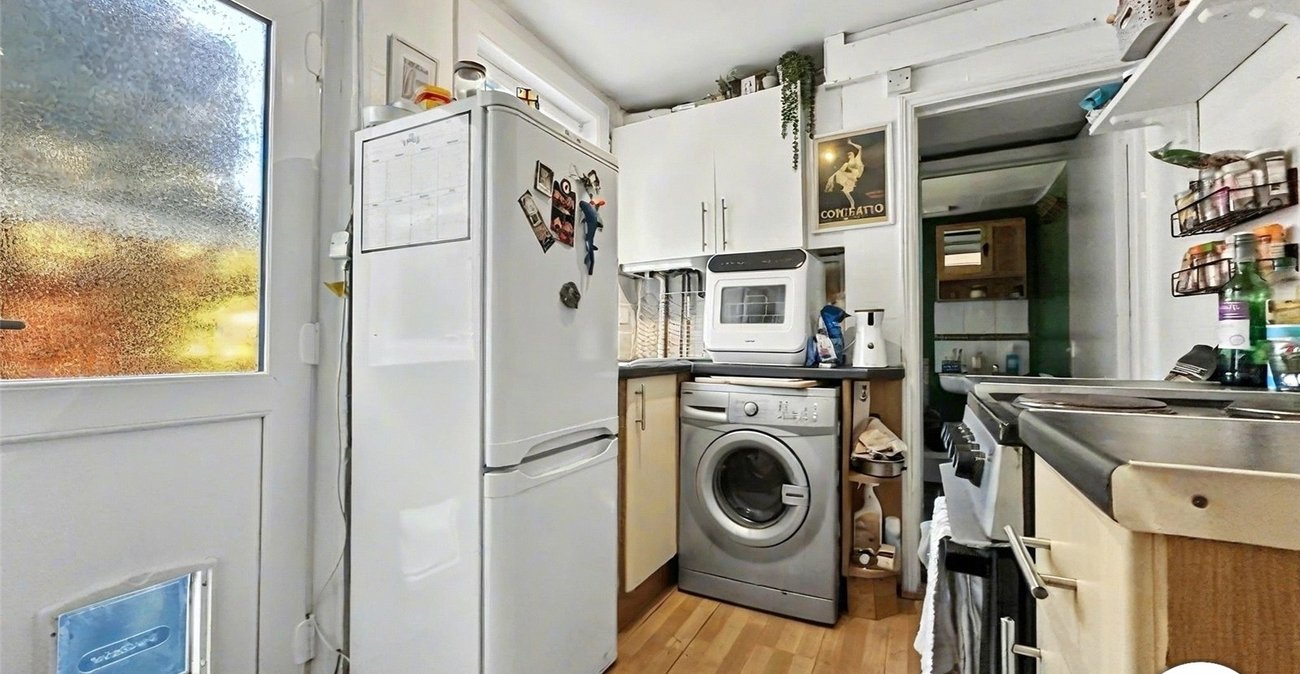 1 bedroom property for sale in Chatham | Robinson Michael & Jackson