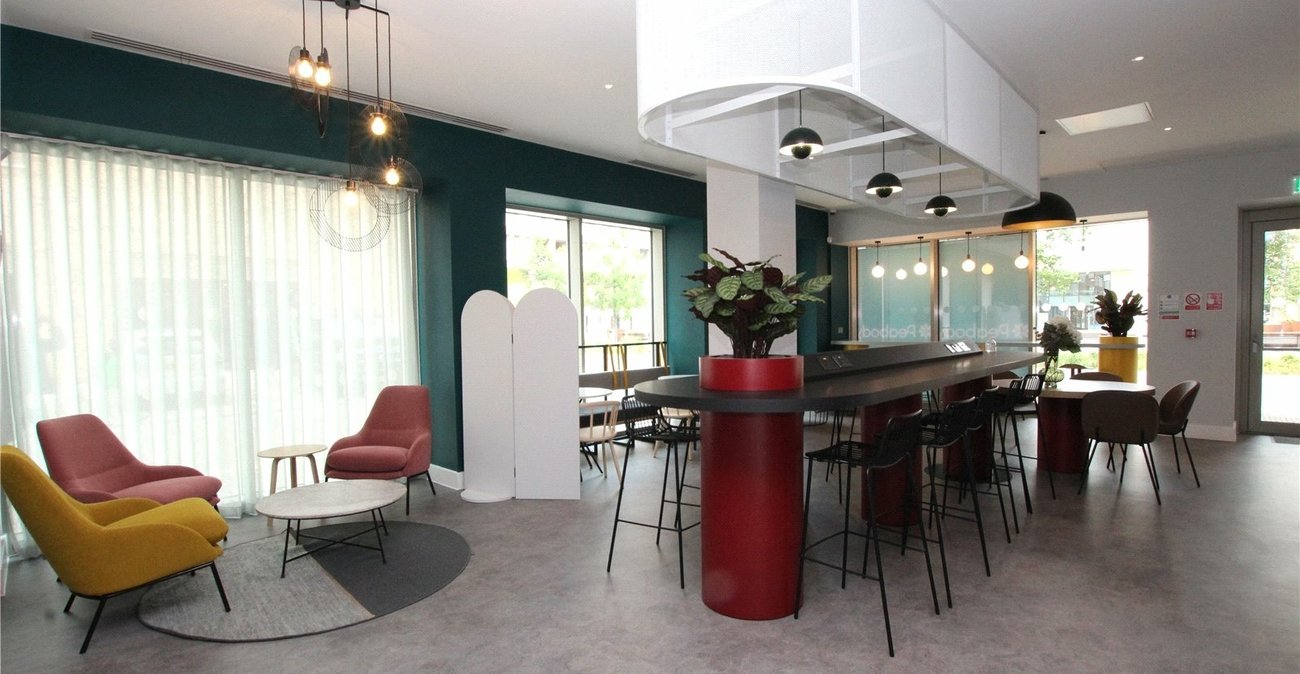 2 bedroom property for sale in London | Robinson Jackson