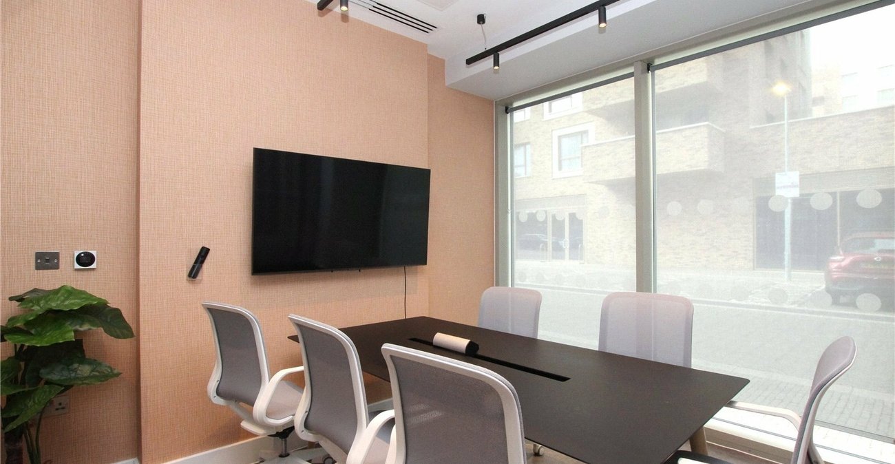 2 bedroom property for sale in London | Robinson Jackson