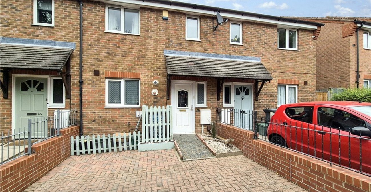 3 bedroom house for sale in St Mary Cray | Robinson Jackson