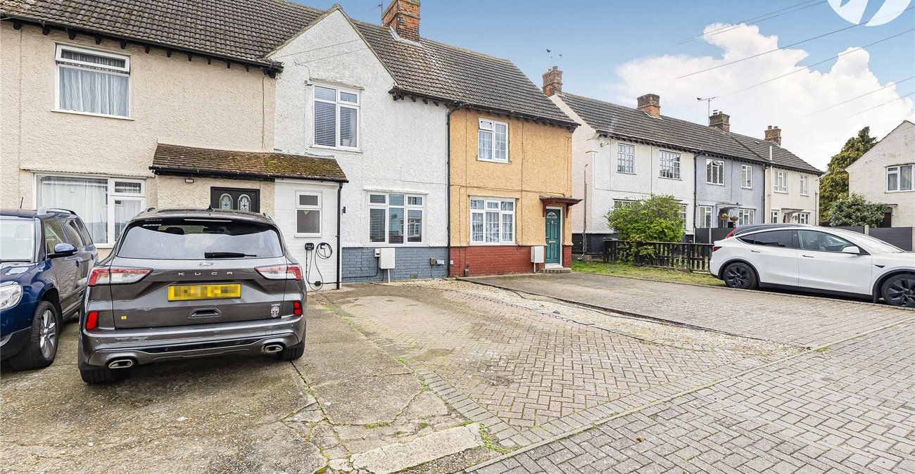 3 bedroom house for sale in Wainscott | Robinson Michael & Jackson