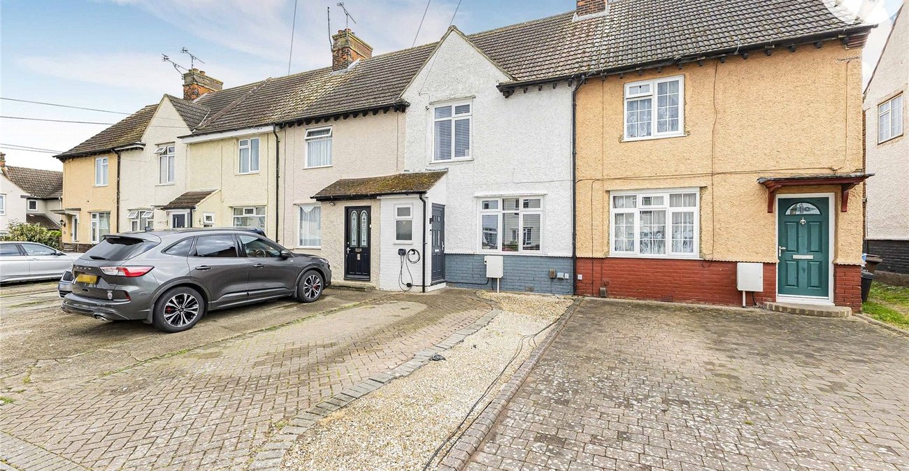 3 bedroom house for sale in Wainscott | Robinson Michael & Jackson