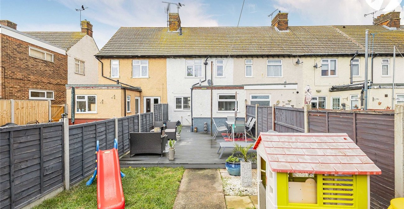 3 bedroom house for sale in Wainscott | Robinson Michael & Jackson