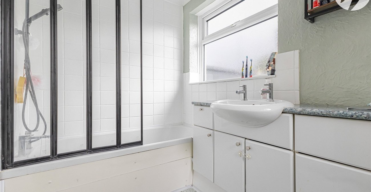 3 bedroom house for sale in Wainscott | Robinson Michael & Jackson