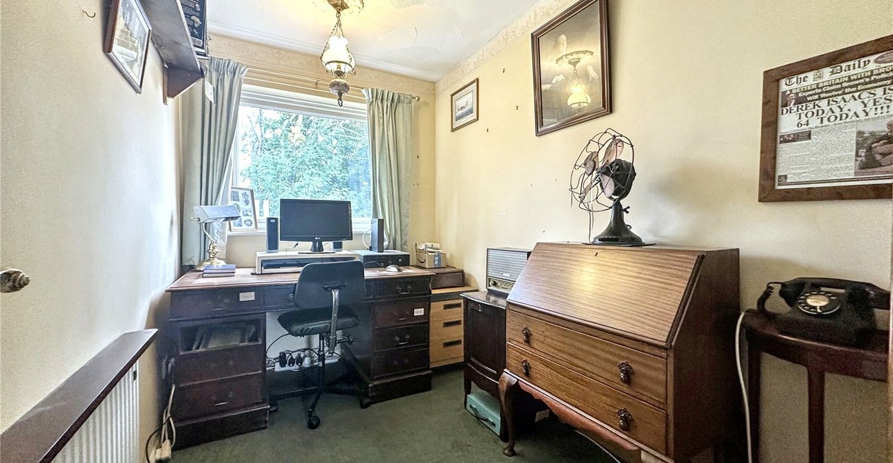 5 bedroom house for sale in Rainham | Robinson Michael & Jackson