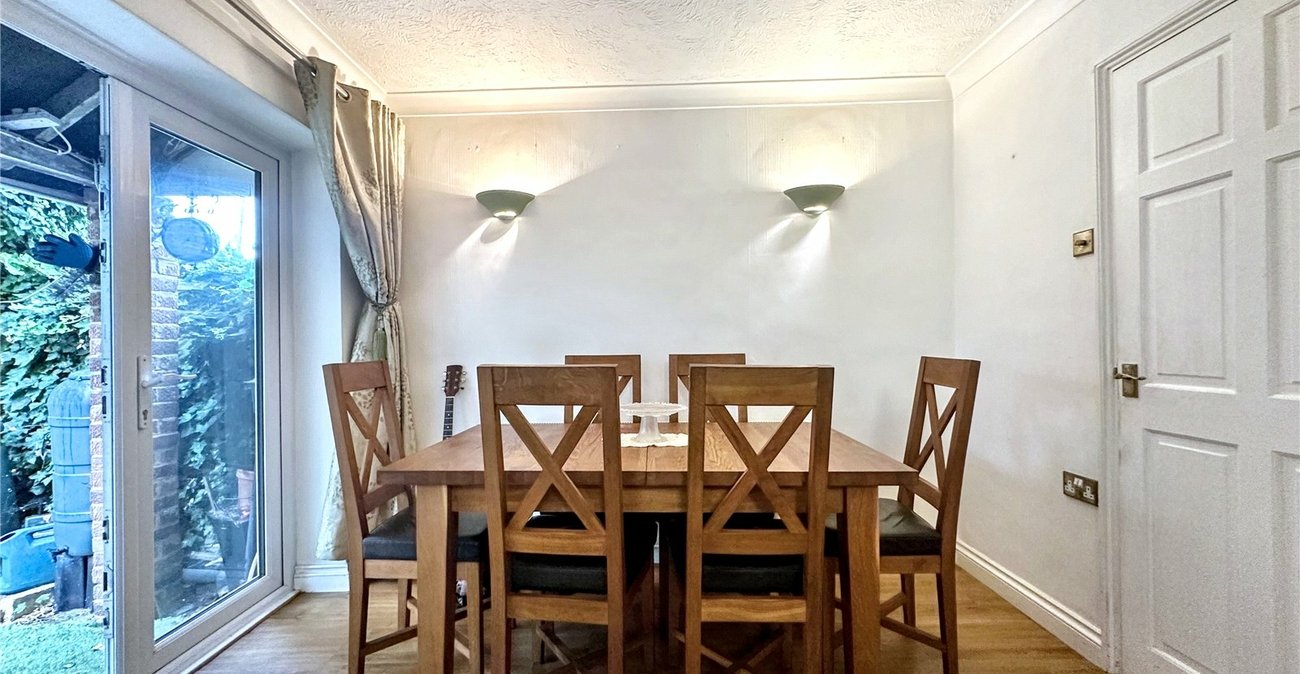 5 bedroom house for sale in Rainham | Robinson Michael & Jackson