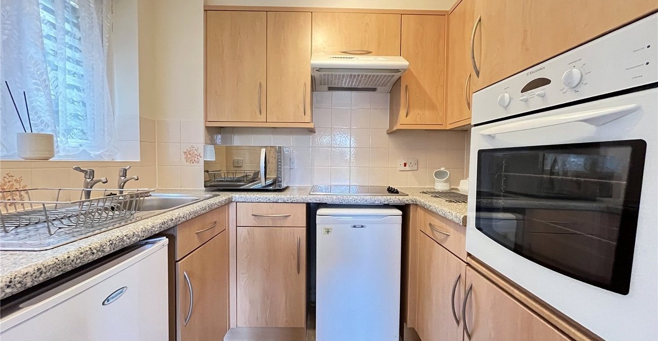 1 bedroom property for sale in Walderslade Road | Robinson Michael & Jackson