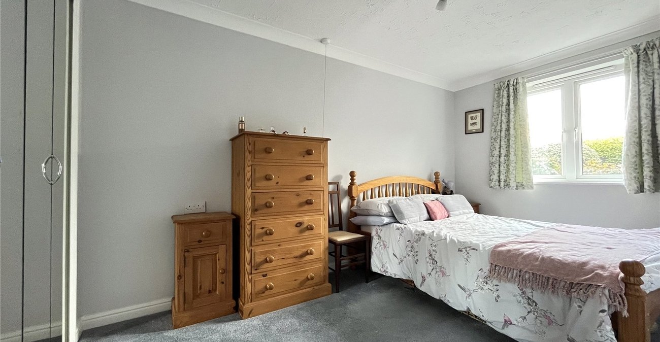 1 bedroom property for sale in Walderslade Road | Robinson Michael & Jackson