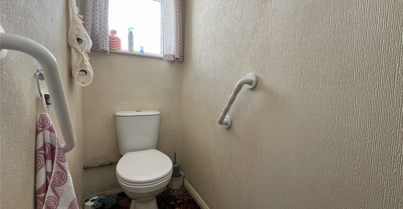 3 bedroom bungalow for sale in Chatham | Robinson Michael & Jackson