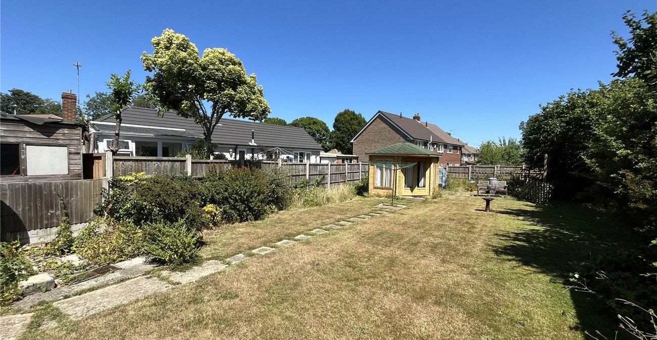 3 bedroom bungalow for sale in Chatham | Robinson Michael & Jackson