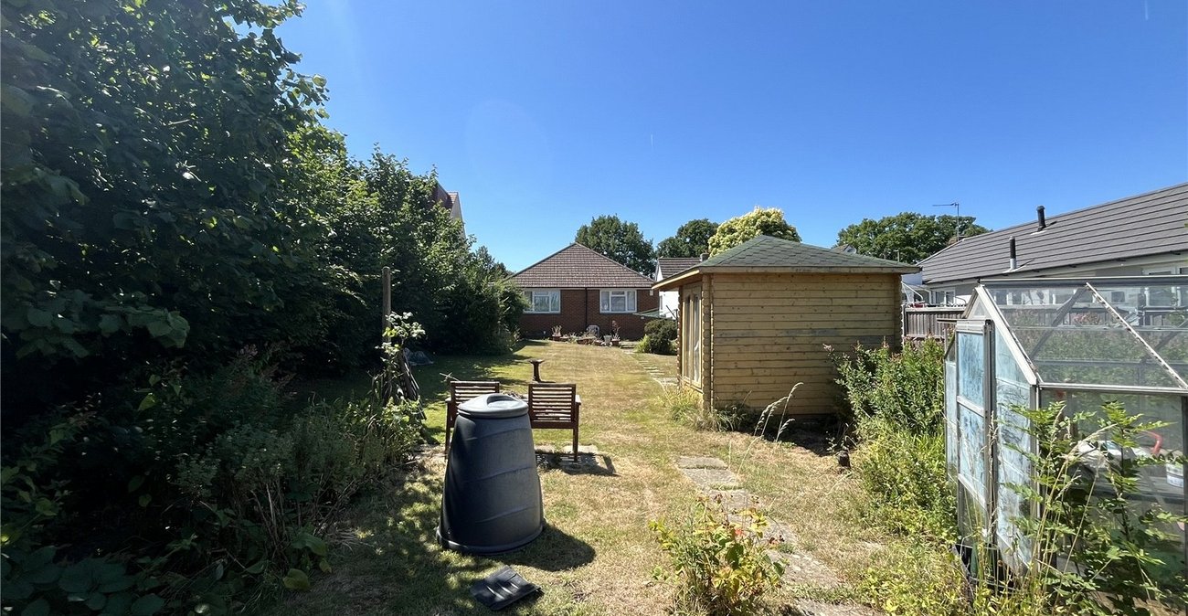 3 bedroom bungalow for sale in Chatham | Robinson Michael & Jackson