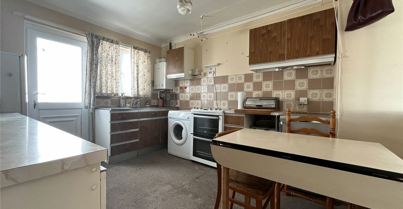 3 bedroom bungalow for sale in Chatham | Robinson Michael & Jackson