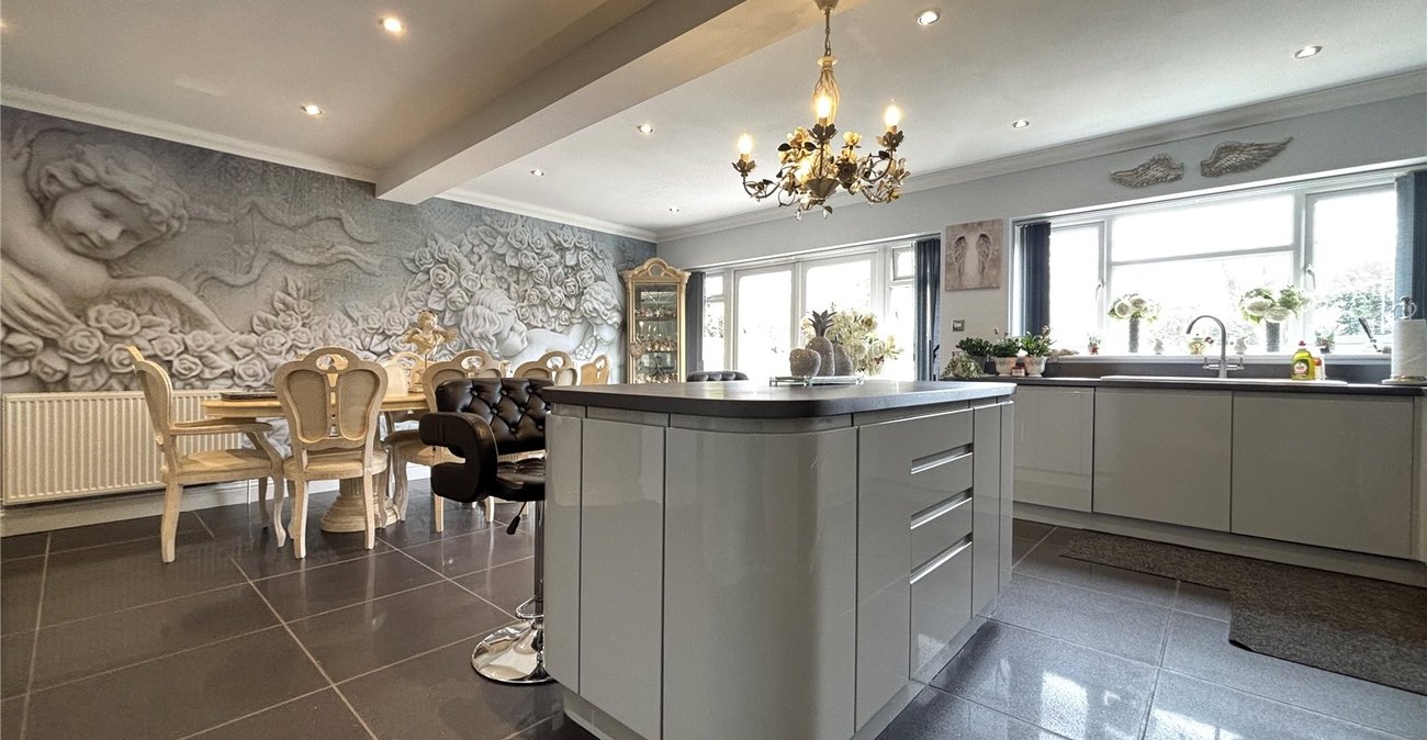 2 bedroom bungalow for sale in Walderslade | Robinson Michael & Jackson