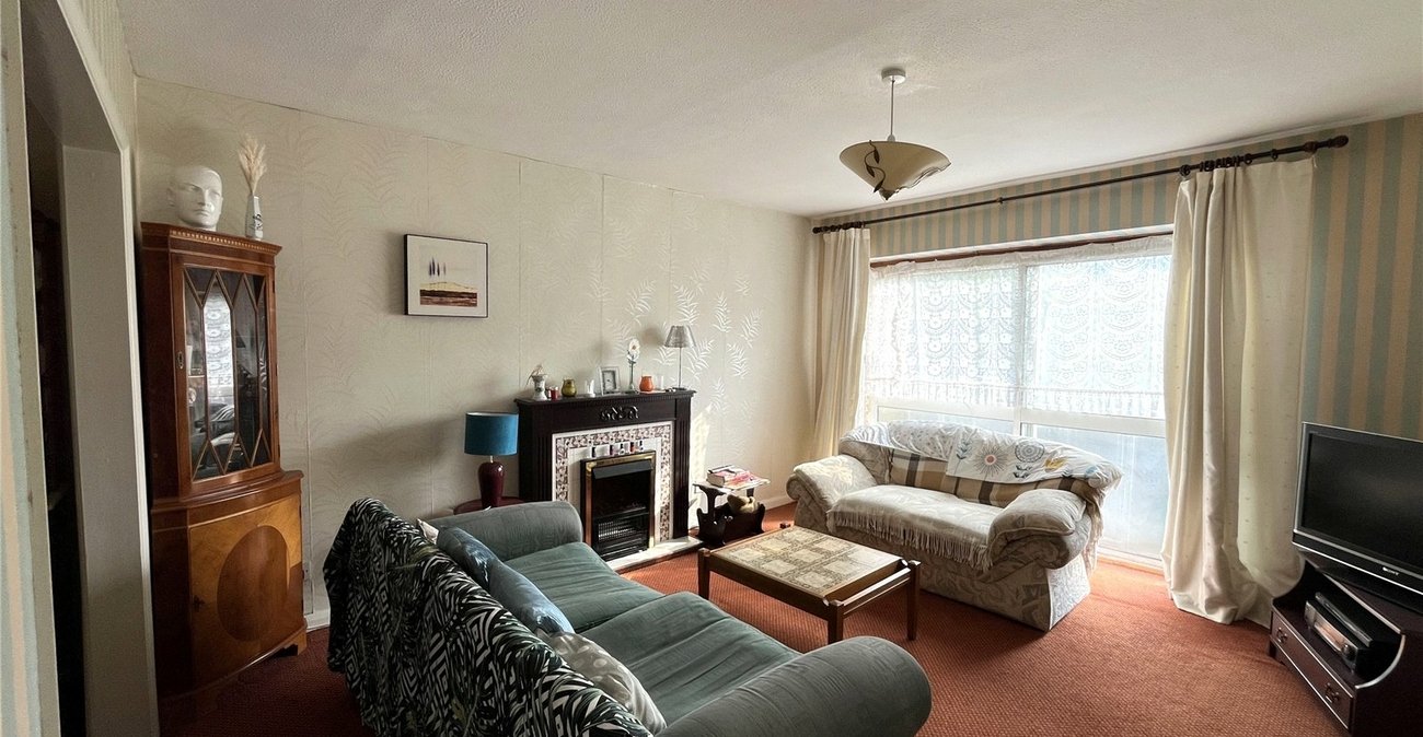 3 bedroom house for sale in Walderslade | Robinson Michael & Jackson