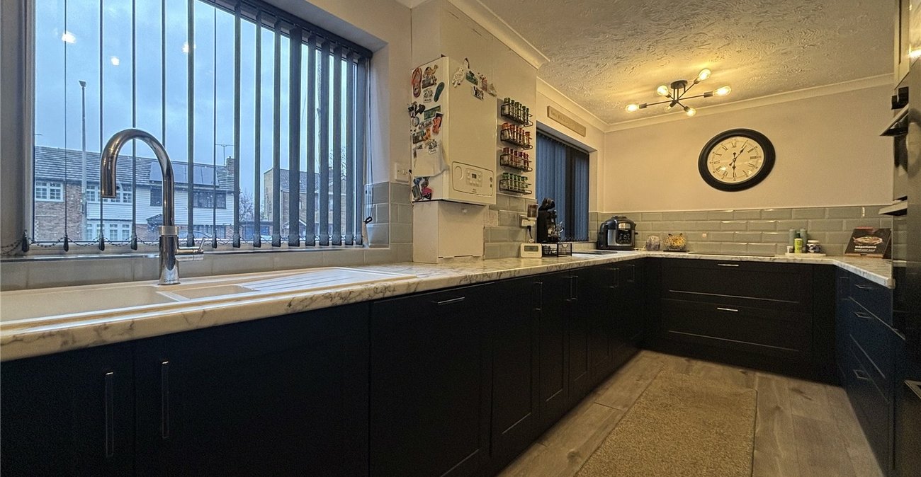 3 bedroom house for sale in Walderslade | Robinson Michael & Jackson