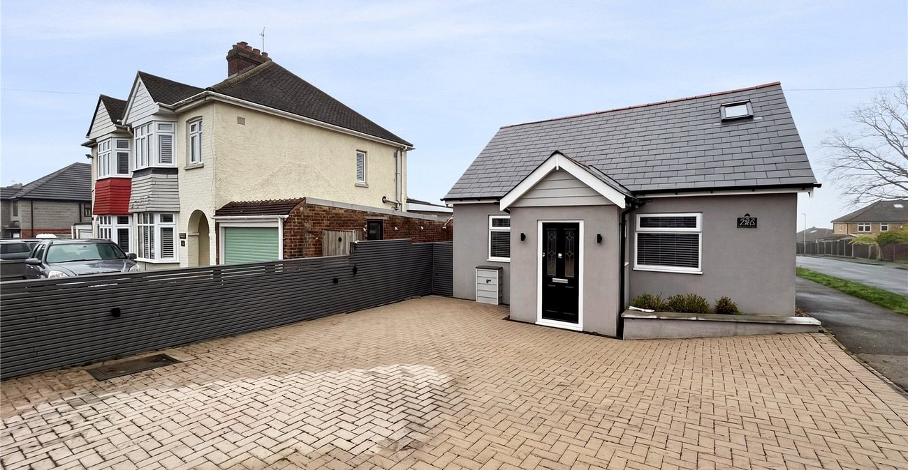 3 bedroom bungalow for sale in Walderslade | Robinson Michael & Jackson