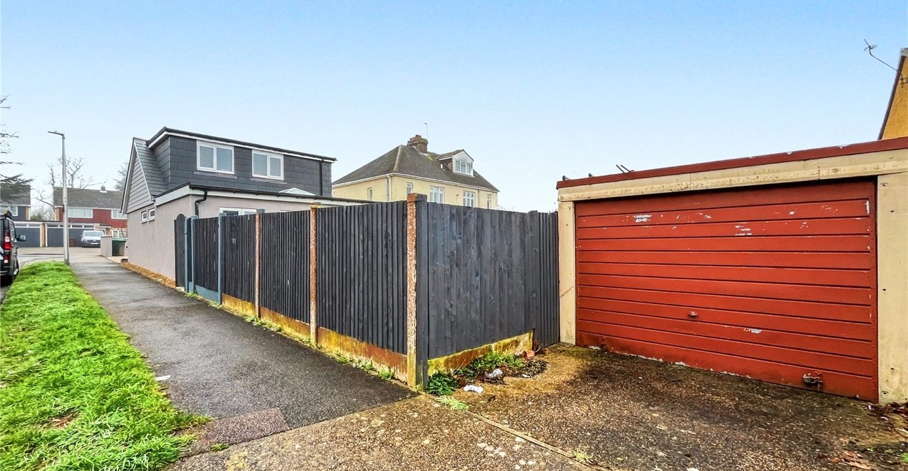 3 bedroom bungalow for sale in Walderslade | Robinson Michael & Jackson