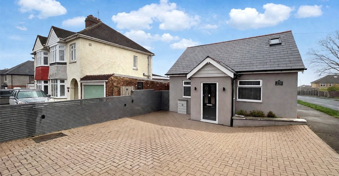 3 bedroom bungalow for sale in Walderslade | Robinson Michael & Jackson