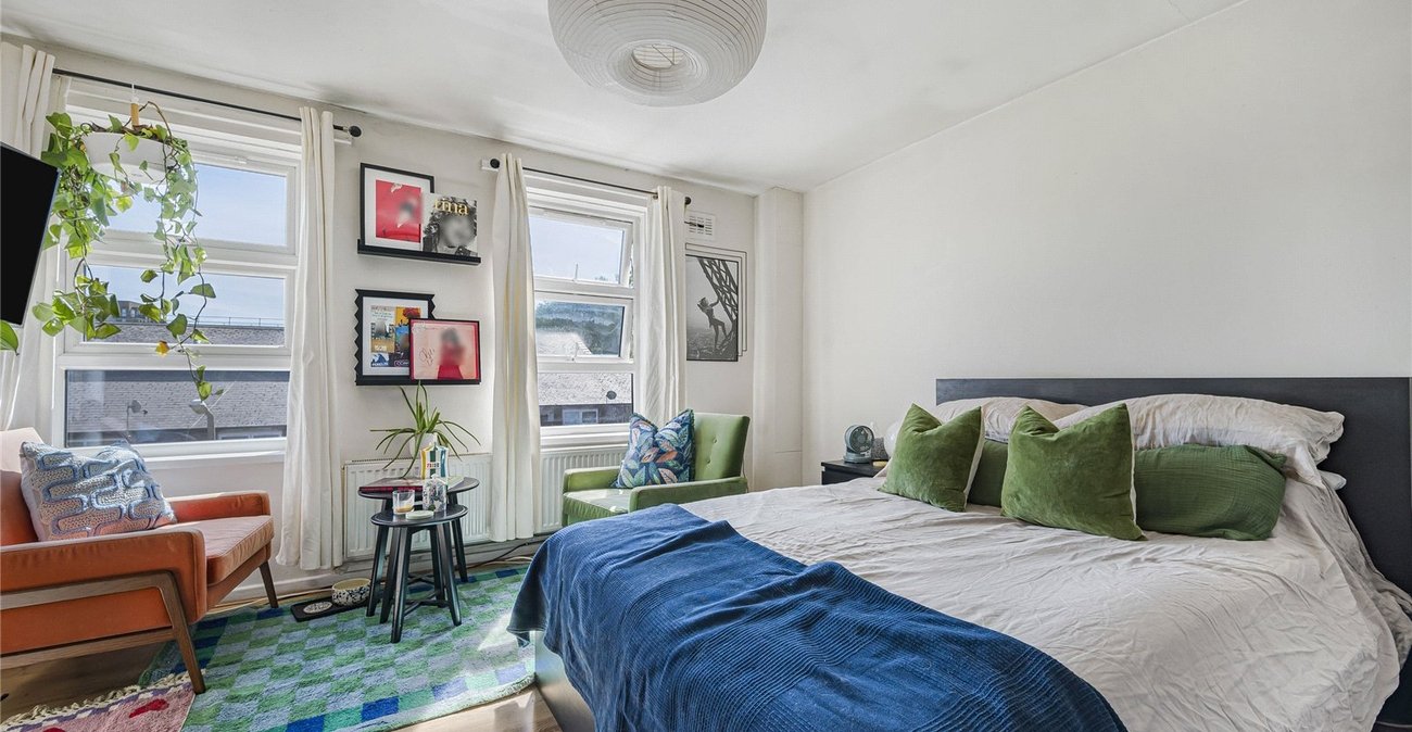 3 bedroom house for sale in Woolwich | Robinson Jackson