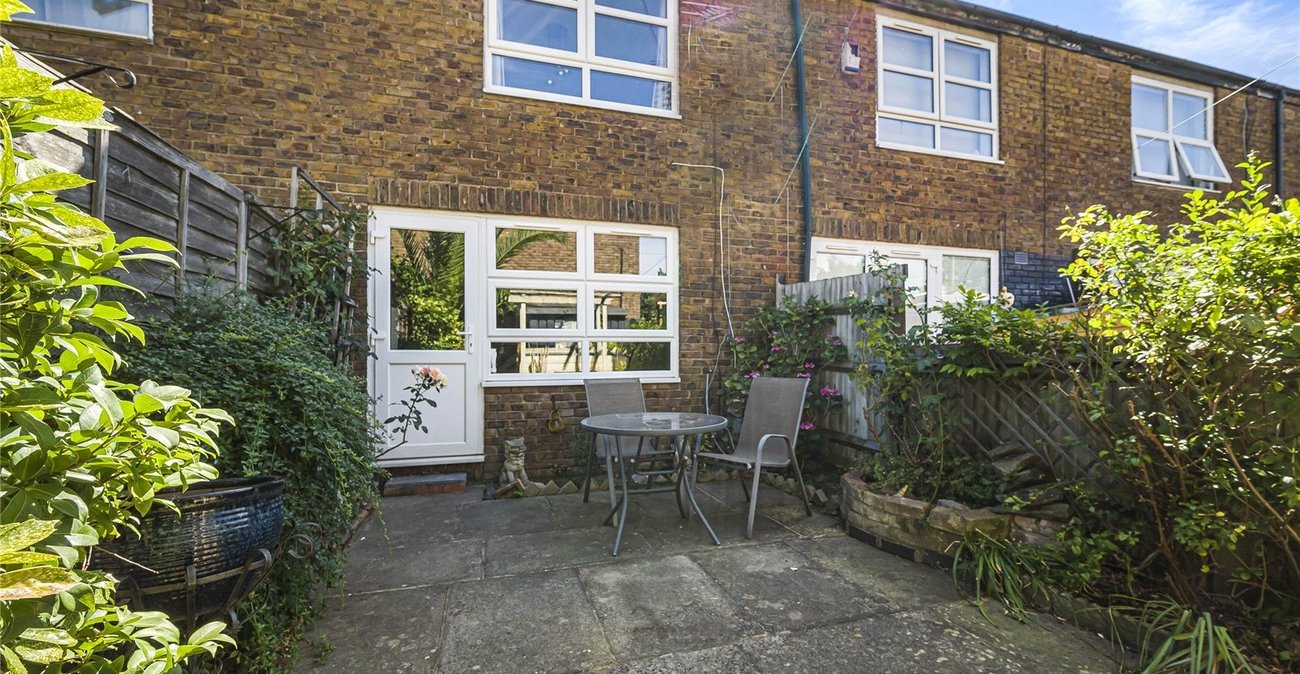 3 bedroom house for sale in Woolwich | Robinson Jackson