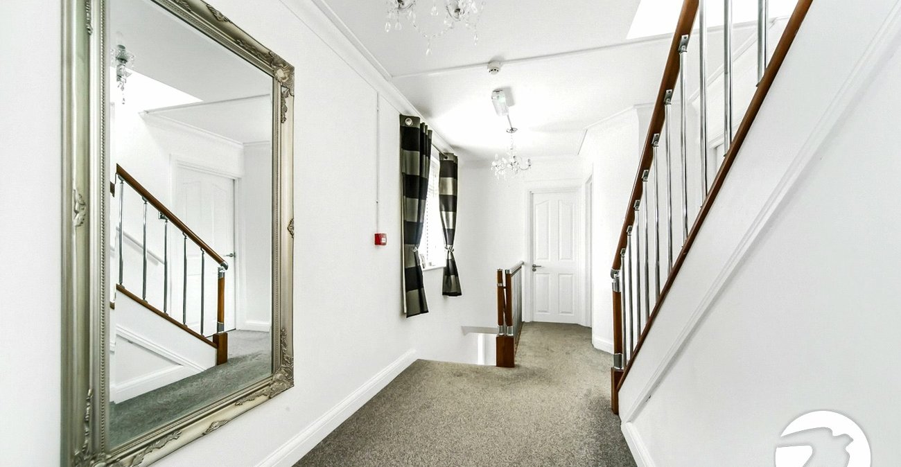 5 bedroom house for sale in Rainham | Robinson Michael & Jackson