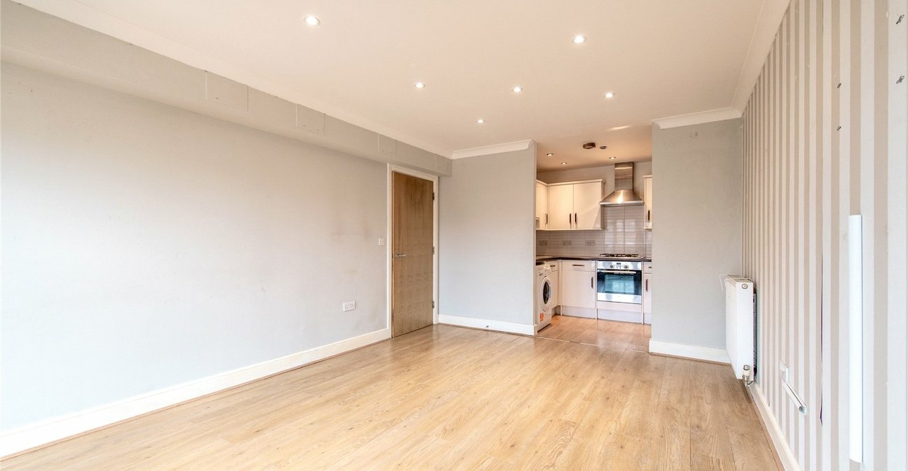 1 bedroom property for sale in Hart Street | Robinson Michael & Jackson