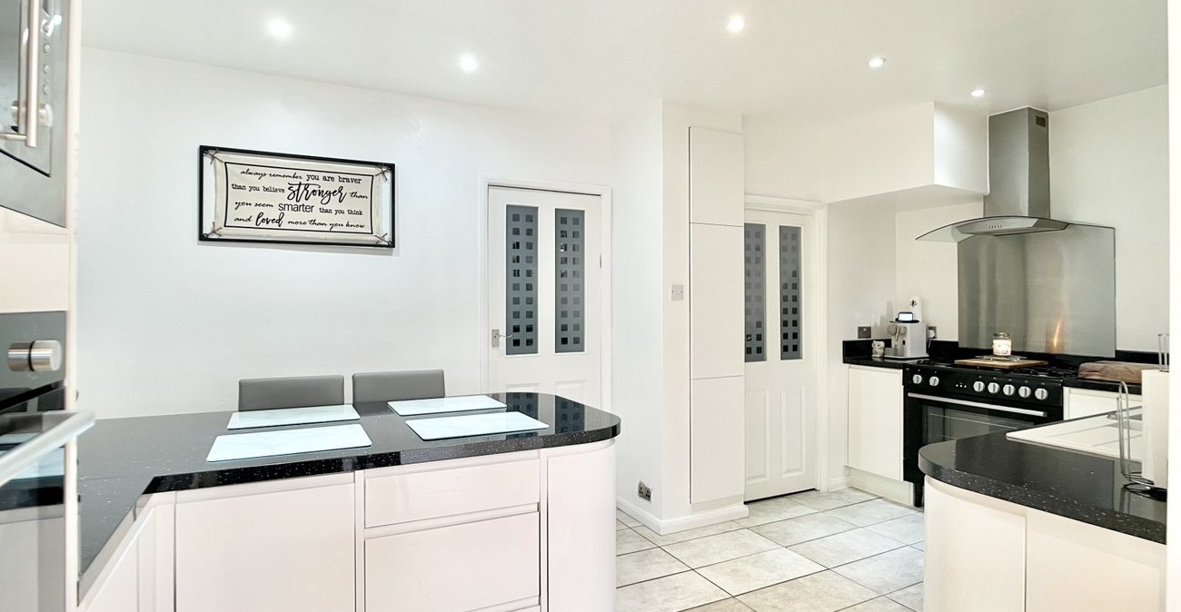 5 bedroom house for sale in Dartford | Robinson Jackson