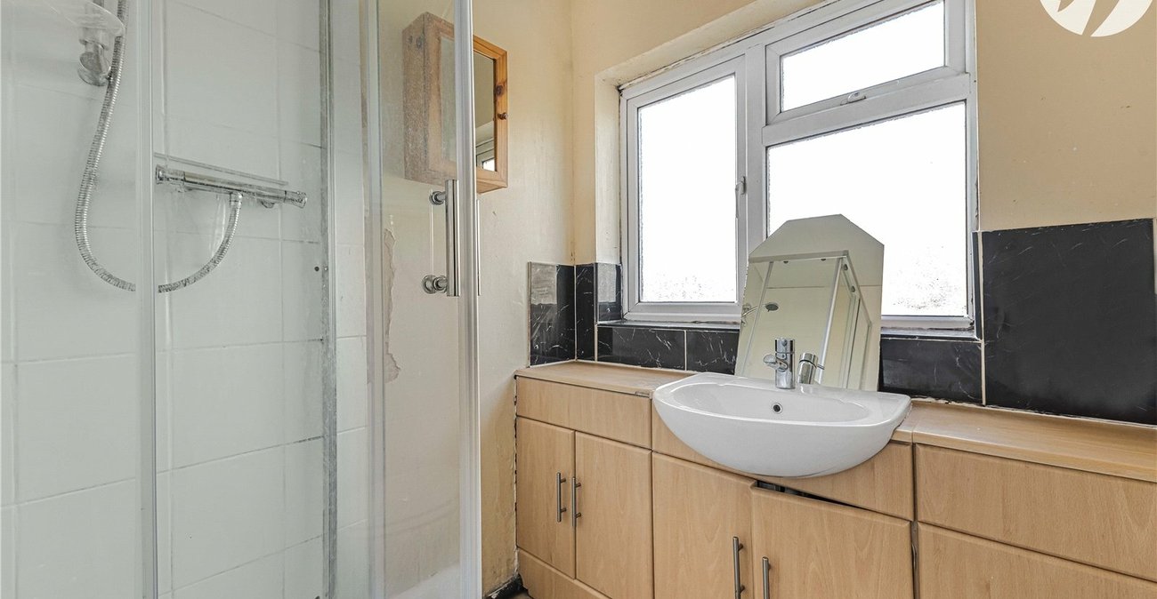 3 bedroom house for sale in Dartford | Robinson Jackson