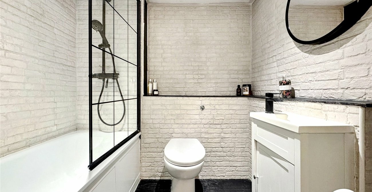 2 bedroom house for sale in Loose | Robinson Michael & Jackson