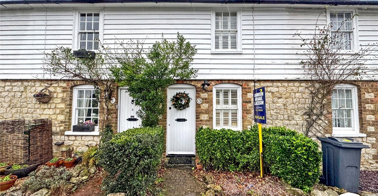 2 bedroom house for sale in Loose | Robinson Michael & Jackson