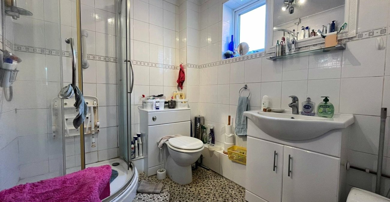 3 bedroom house for sale in Walderslade Woods | Robinson Michael & Jackson