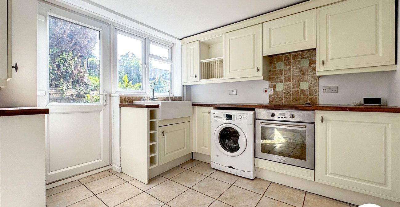 2 bedroom house for sale in Bearsted | Robinson Michael & Jackson