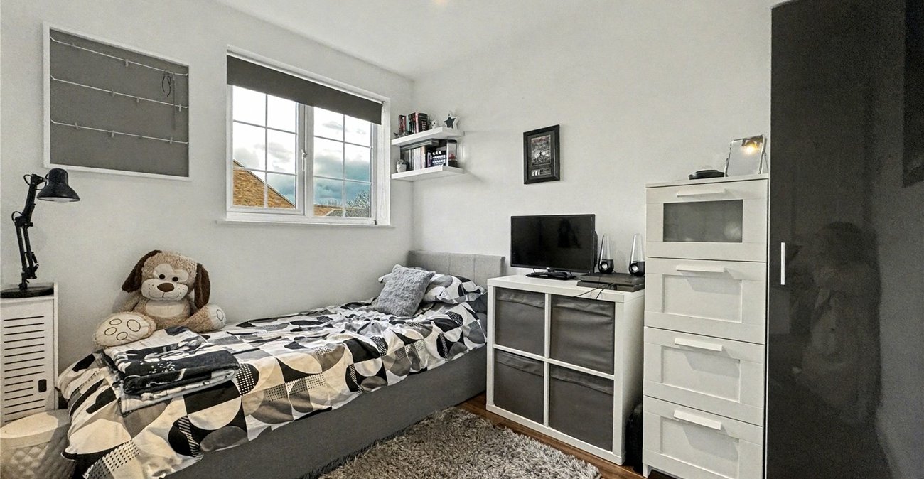 4 bedroom house for sale in Rainham | Robinson Michael & Jackson