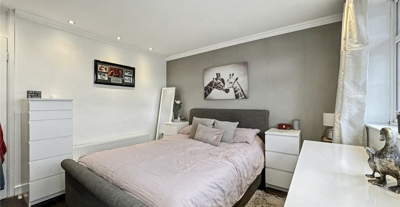 4 bedroom house for sale in Rainham | Robinson Michael & Jackson