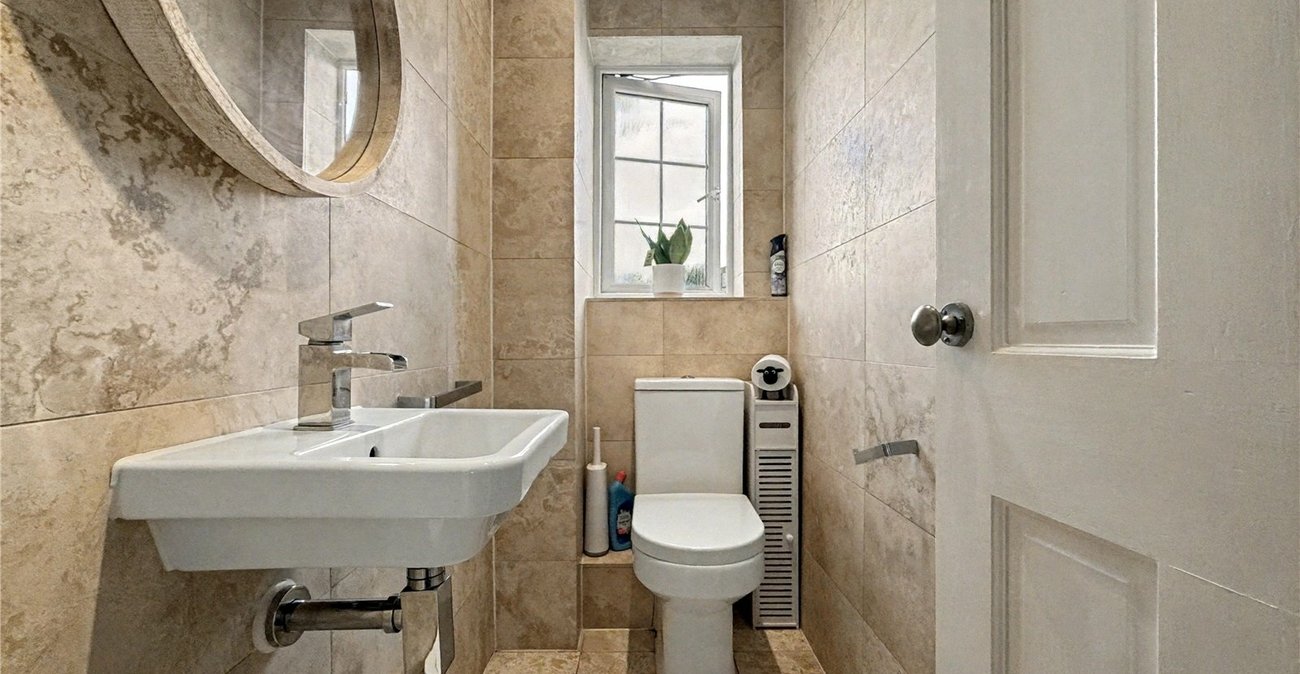 4 bedroom house for sale in Rainham | Robinson Michael & Jackson