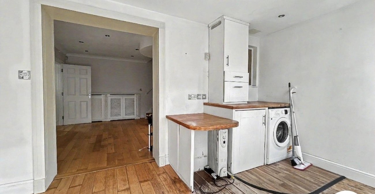 1 bedroom house for sale in Westerham Drive | Robinson Jackson