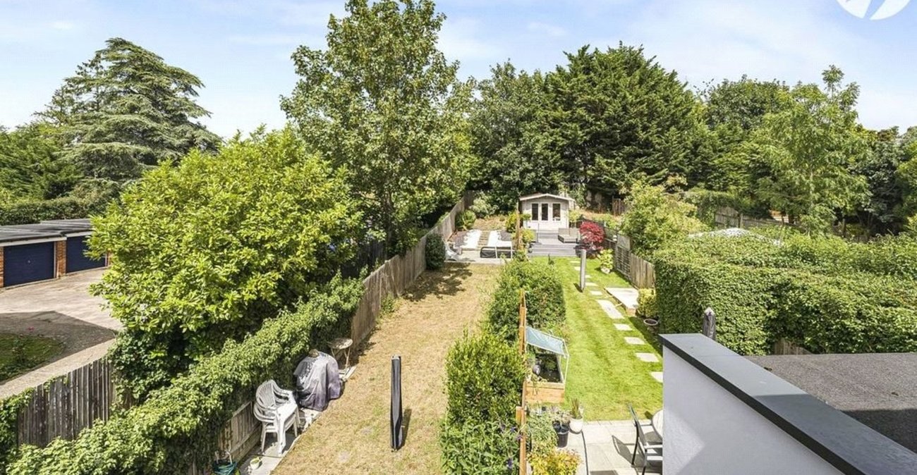 2 bedroom property for sale in Chelsfield | Robinson Jackson