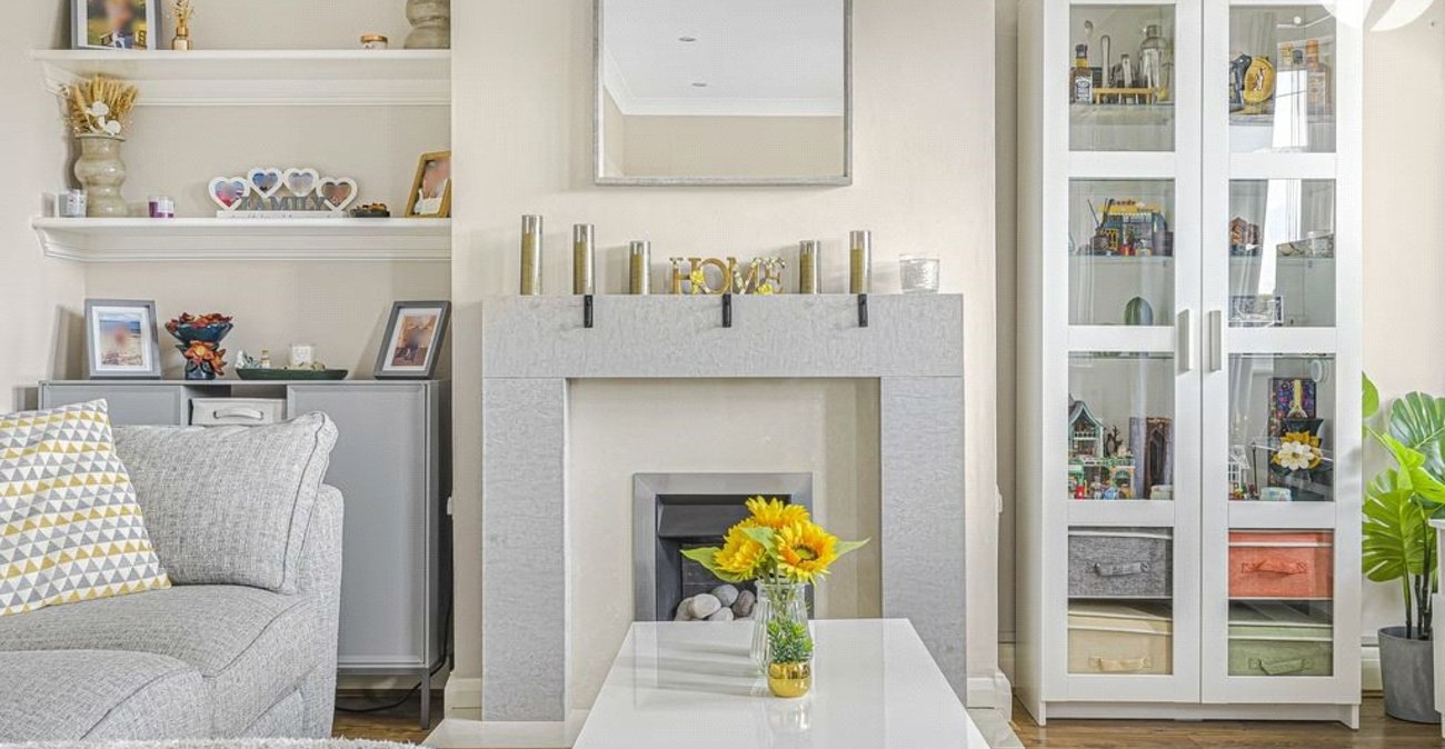 2 bedroom property for sale in Chelsfield | Robinson Jackson