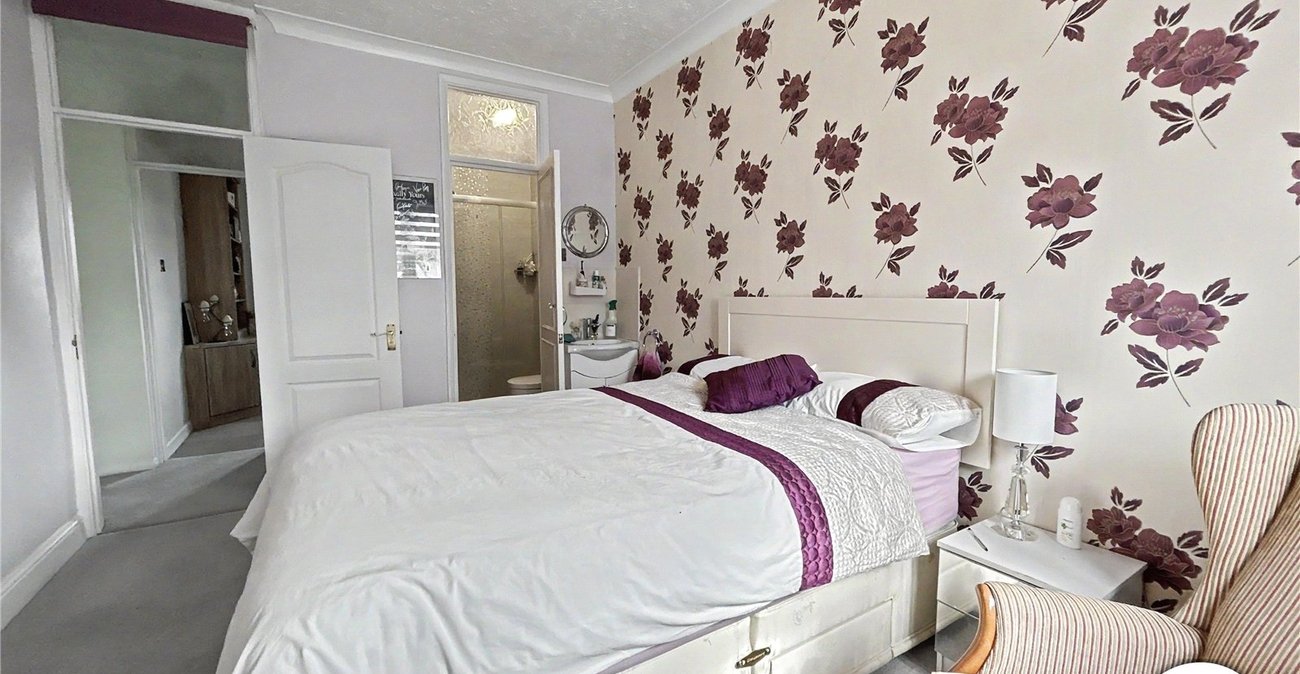 4 bedroom house for sale in Sidcup | Robinson Jackson