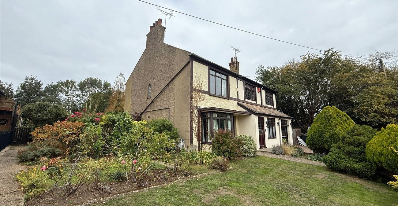 2 bedroom house for sale in Southfleet | Robinson Michael & Jackson