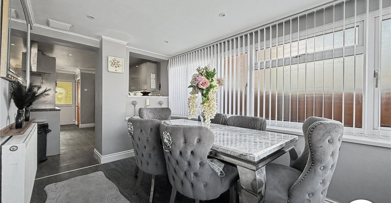 3 bedroom house for sale in Rochester | Robinson Michael & Jackson