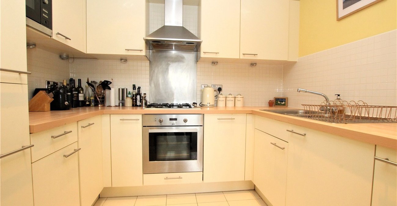 1 bedroom property for sale in Thamesmead | Robinson Jackson