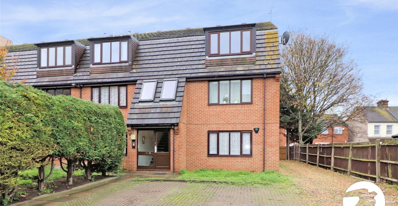 2 bedroom property for sale in Arthur Street | Robinson Jackson