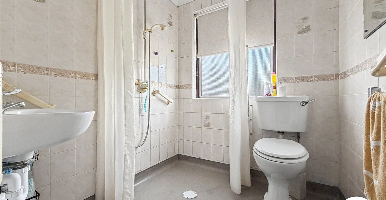 3 bedroom house for sale in Rochester | Robinson Michael & Jackson