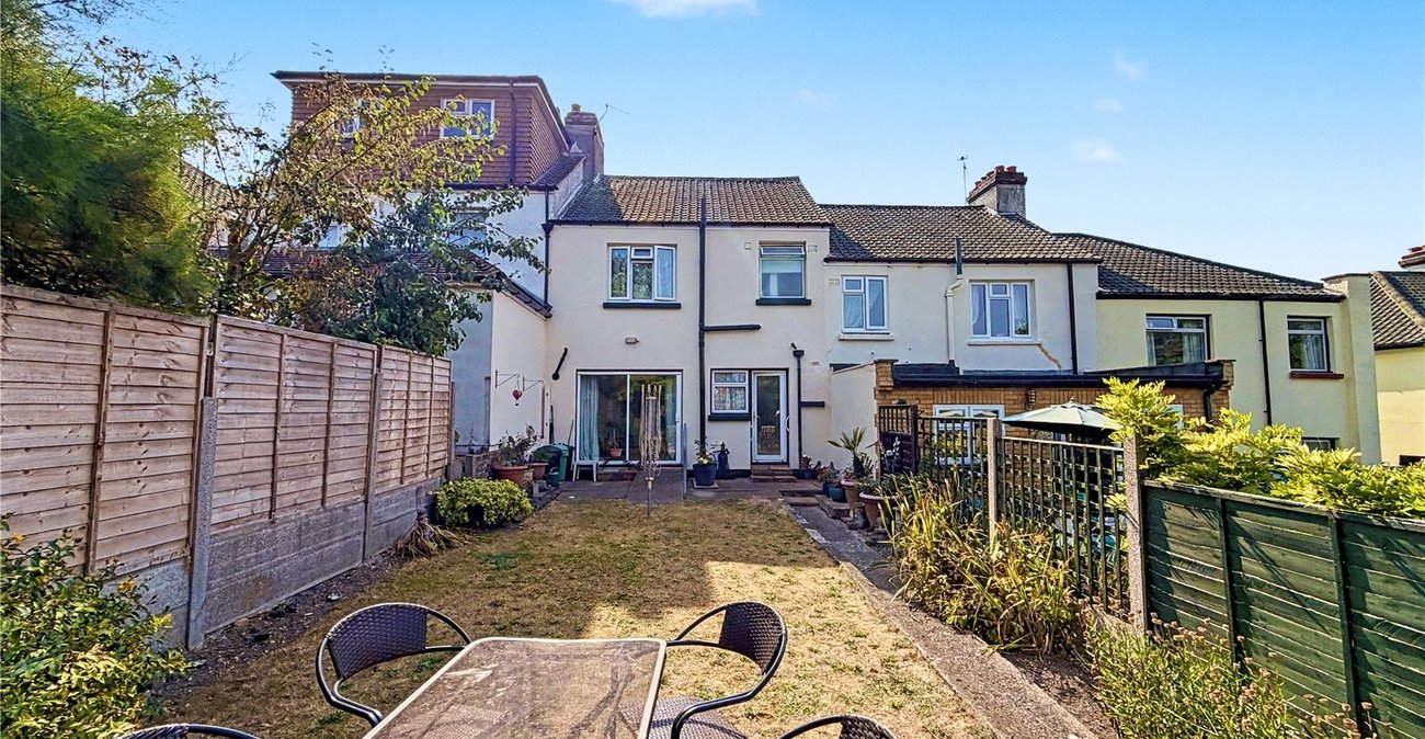 3 bedroom house for sale in Rochester | Robinson Michael & Jackson