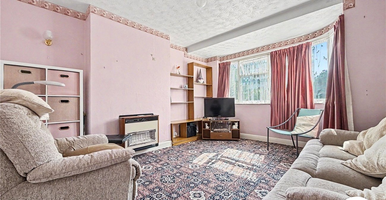 3 bedroom house for sale in Rochester | Robinson Michael & Jackson