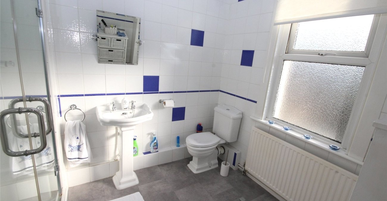 2 bedroom house for sale in Welling | Robinson Jackson
